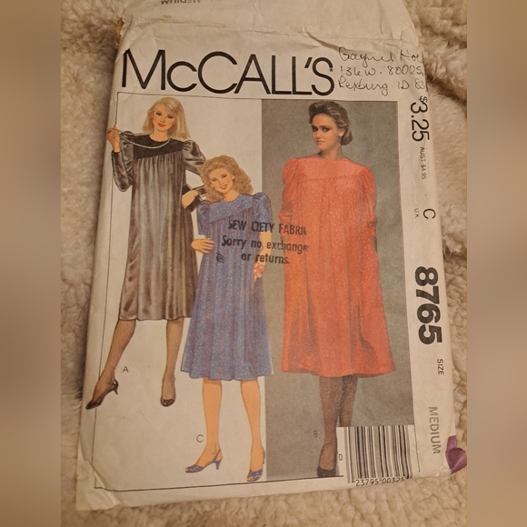 McCall's vintage pattern looks to be maternity 🌺 - Picture 1 of 4